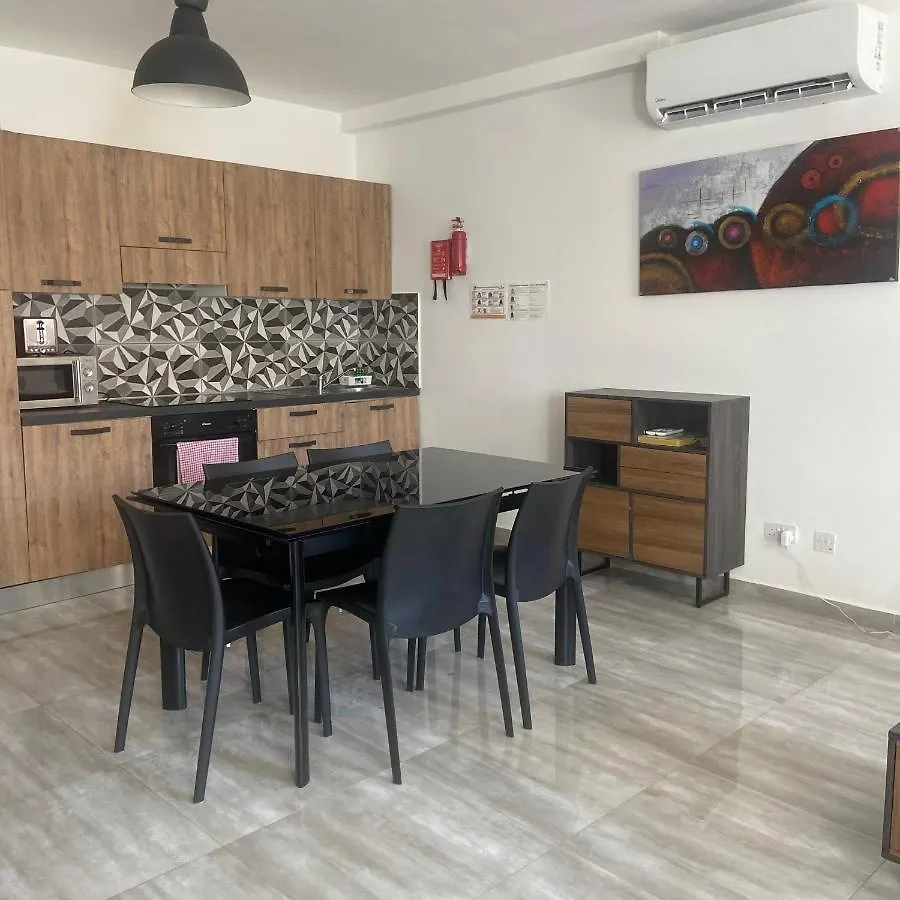 F8 Modern And Bright Apartment In Malta Msida