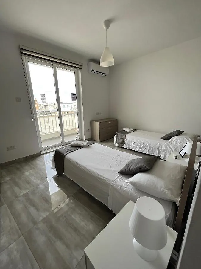 F8 Modern And Bright Apartment In Malta Msida