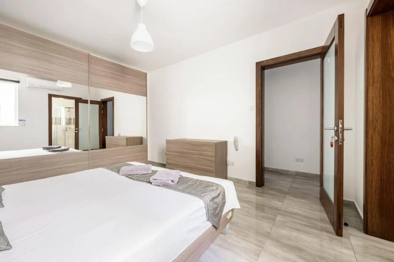 F8 Modern And Bright Apartment In Malta Msida