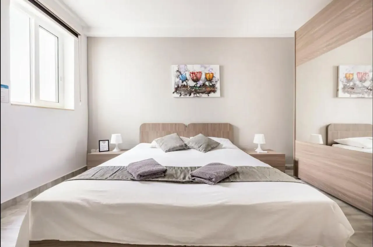 F8 Modern And Bright Apartment In Malta Msida 0*,  Malta